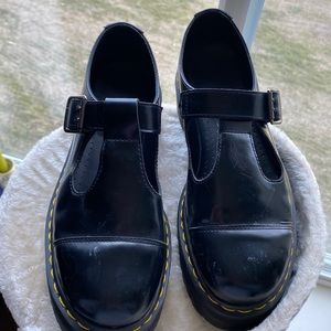 Bethan Polished Smooth Platform Dr. Martens